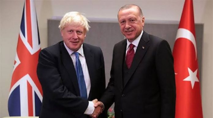 Erdoğan ile İngiltere Başbakanı telefonda görüştü