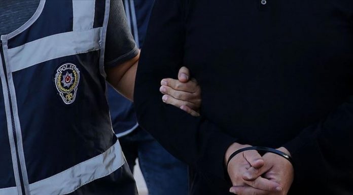HDP’li belediye başkanlarına gözaltı