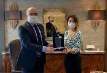 ‘Temassız’ ödülü makamında takdim edildi