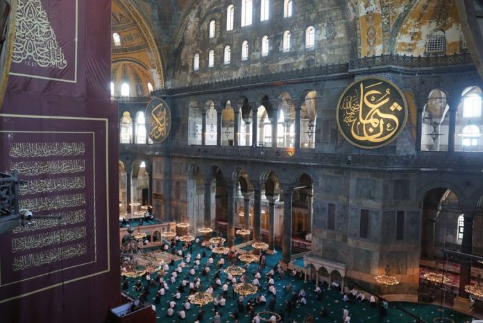 ayasofya-camii-namaz1