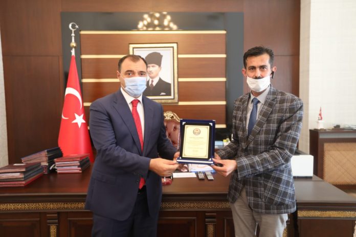 sakarya-valisi-oktay