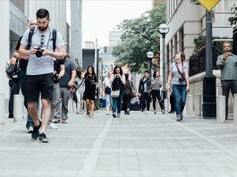 ABD merkezli 8 ülkede yapılan araştırmaya göre genç nüfusun neredeyse yarısı akıl sağlığı yönünden risk altında