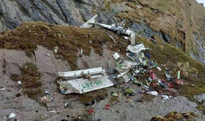 Nepal'de Kaybolan Uçağın Enkazına Ulaşıldı!