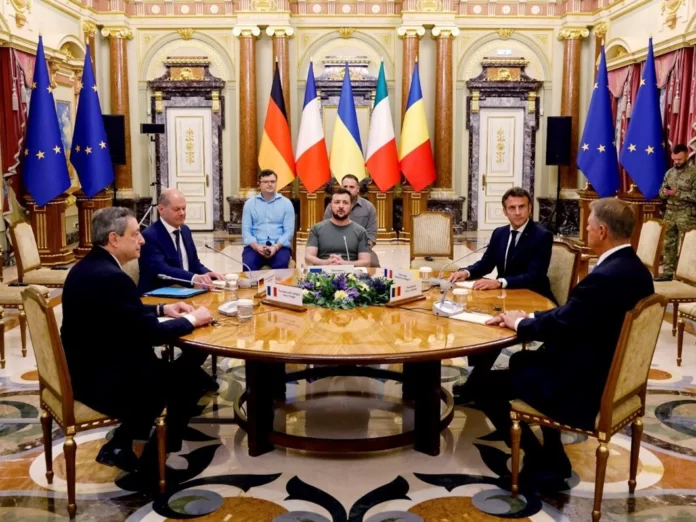 AB'nin 4 Lideri Kiev'e Gitti!