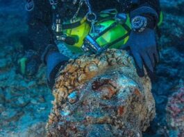 Herkül'ün Kesik Başı 2 Bin Yıllık Roma Gemisi Enkazından Çıktı!