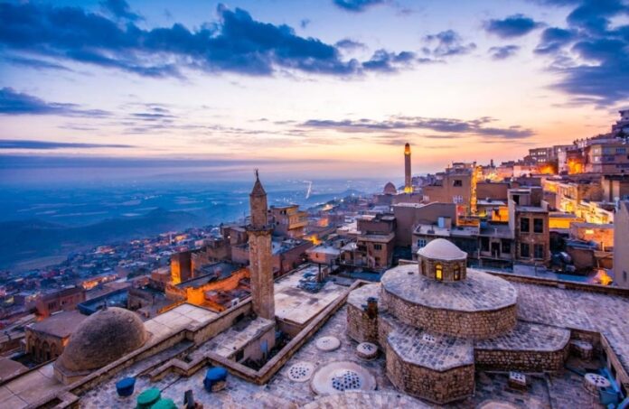 Mardin'e Turistler Akın Ediyor!