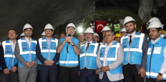 Bakan Karaismailoğlu: Ankara-Bursa ve Bursa-İstanbul arası 2 saat 15 dakika olacak