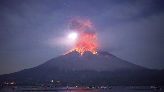 Sakurajima Yanardağı’nda patlama meydana geldi! Sakurajima Yanardağı’nda patlama meydana geldi!