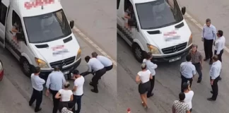 Yaşlı adam market servisinin altında kaldı!
