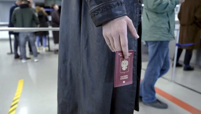 Finlandiya 30 Eylül'den itibaren Rus turistlerin ülkeye girişini yasaklayacak Finlandiya 30 Eylül'den itibaren Rus turistlerin ülkeye girişini yasaklayacak