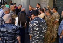 Lübnan'da günlerdir kapalı olan bankalar yeniden açıldı