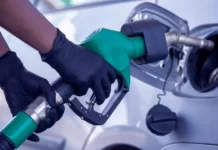 Akaryakıt fiyatlarına indirim geldi! Akaryakıt fiyatlarına indirim geldi!