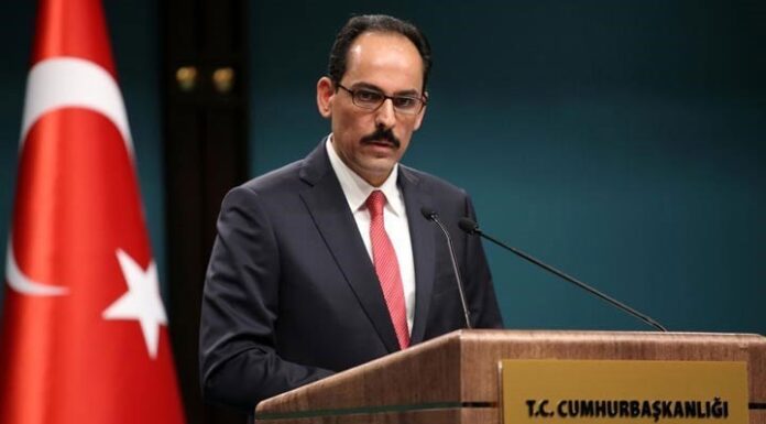 İbrahim Kalın, İsveçli gazetecinin sorusuna kızıp, yayını yarıda kesti