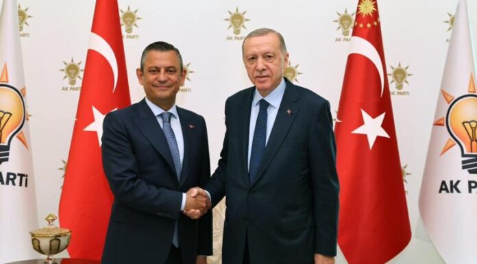 Cumhurbaşkanı Erdoğan, CHP lideri Özel ile görüştü
