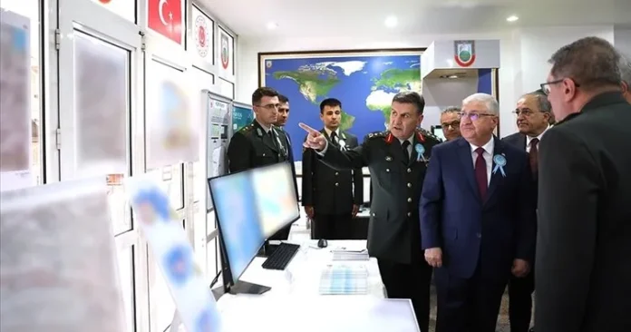 752x395-milli-savunma-bakani-gulerden-harita-genel-mudurlugune-ziyaret-1714757364472