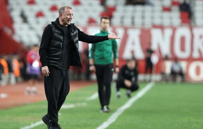 836x530-bitexen-antalyaspor-teknik-direktoru-sergen-yalcin-resmen-acikladi-takimdan-ayrilacak-mi-1715024882567