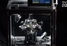 Japonya’da üretilen robot, zeka küpü rekoru kırdı: İnsandan 10 kat daha hızlı