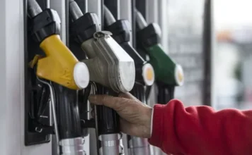 Benzin ve motorine indirim (8 Mayıs akaryakıt fiyatları)