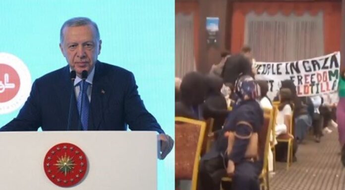 Erdoğan’ın konuşması sırasında ‘Gazze’ protestosu