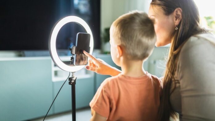 sosyal-medya-cocuk-getty-2186621