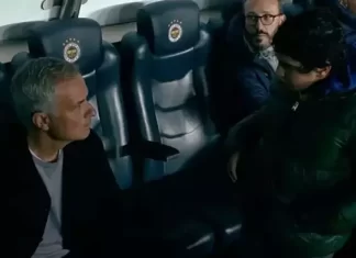 Jose Mourinho’dan 13 yaşındaki Fenerbahçe taraftarına jest