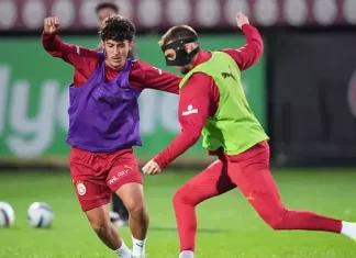Galatasaray’da Berkan Kutlu, maske ile antrenmanda