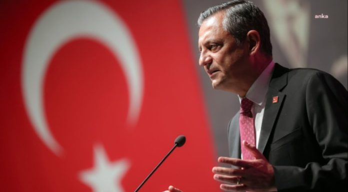 Özgür Özel’den çok konuşulacak iddia: “Tayyip Bey odayı arıyor, soruyor”