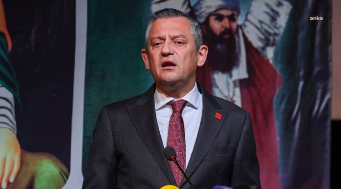 CHP Genel Başkanı Özgür Özel’den yeni anayasa çıkışı: İlk önce bu iktidarı hep birlikte değiştireceğiz