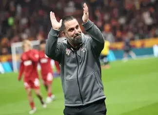 Rams Park’ta Arda Turan coşkusu! Coşkuyla karşılandı