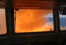 Husiler: ABD’ye ait 1 muhrip ve 3 ikmal gemisini hedef aldık