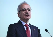 Bakan Uraloğlu: 16 yaş altı sosyal medyaya girmesin istiyoruz