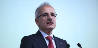 Bakan Uraloğlu: 16 yaş altı sosyal medyaya girmesin istiyoruz