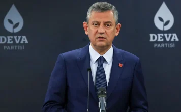 DEVA Partisi’ni ziyaret eden Özgür Özel’den iktidara net mesaj: ‘Ara seçim talebimizi ortadan kaldıracak tek şey…’