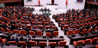 TBMM’de ‘süreç’ oturumu yeter sayı yokluğu nedeniyle kapandı