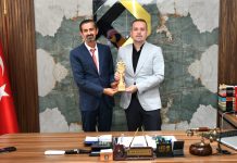 By Kadın Dergisi Platin Melek Ödülleri Kapsamında MAGİNDER Başkanı Salih Karademir’e Anlamlı Ziyaret