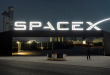 SpaceX ortaklarından sıra dışı talep: “Roketi pembeye boyayabilir miyiz?”