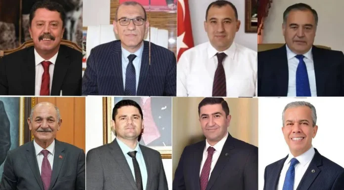 Ankara’da 8 ilçenin belediye başkanı CHP’den istifa etti: Mansur Yavaş ile birlikteyiz
