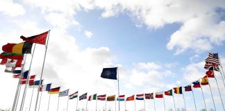 NATO: Rusya'nın güç kullanma tehdidini ve nükleer söylemlerini kınıyoruz