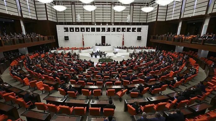 TBMM Okul Saldırılarının Nedenlerini Araştırma Komisyonu Manisa'da çalışmalarına başladı TBMM Okul Saldırılarının Nedenlerini Araştırma Komisyonu Manisa'da çalışmalarına başladı