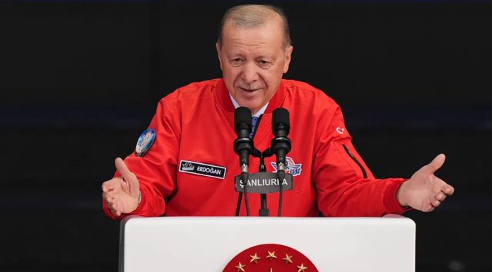 TEKNOFEST yine siyasi şova döndü! Erdoğan, Selçuk Bayraktar’a böyle seslendi: ‘Damada dedim ki…’ TEKNOFEST yine siyasi şova döndü! Erdoğan, Selçuk Bayraktar'a böyle seslendi: 'Damada dedim ki...'